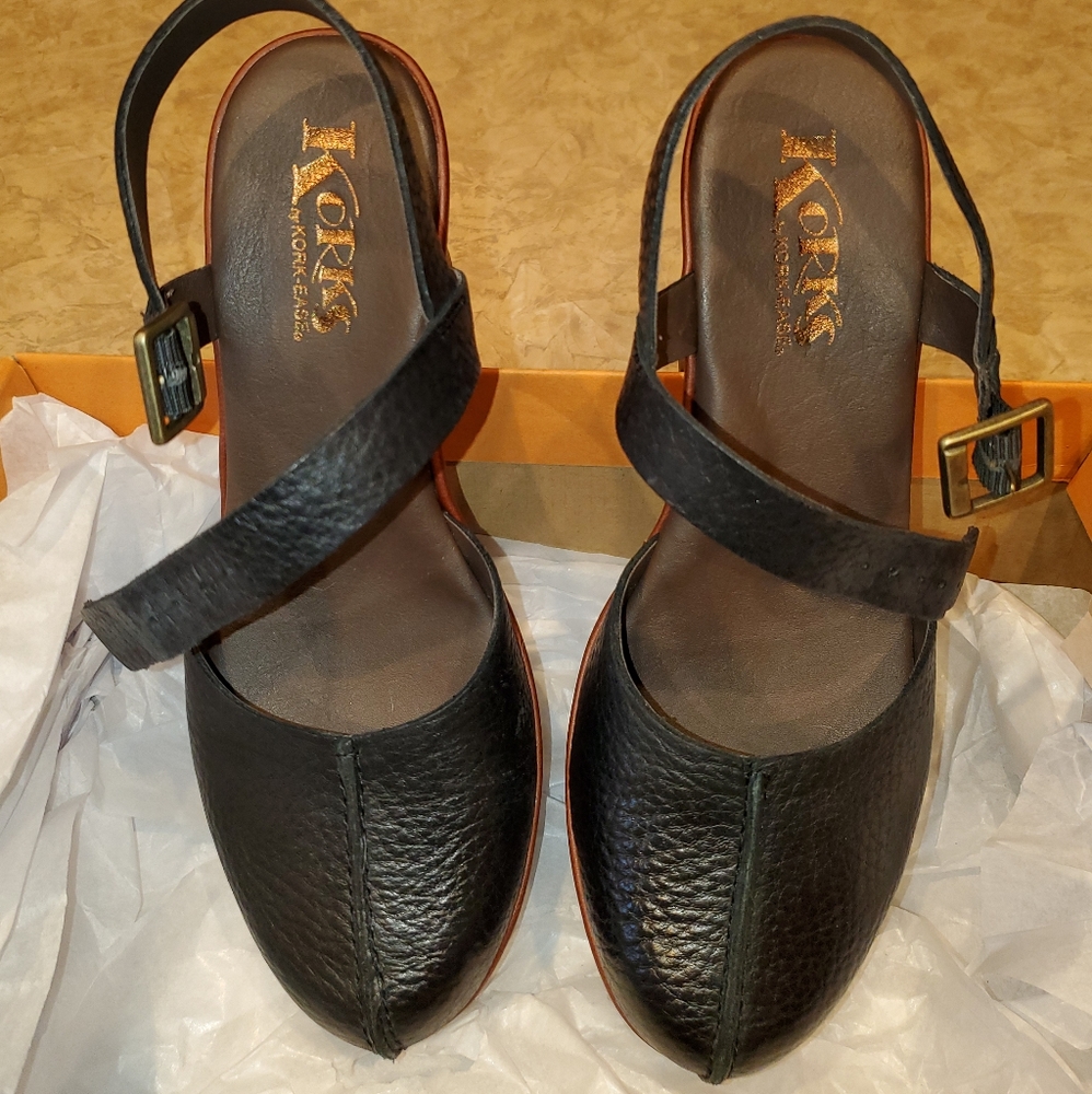 Korks heels size 7